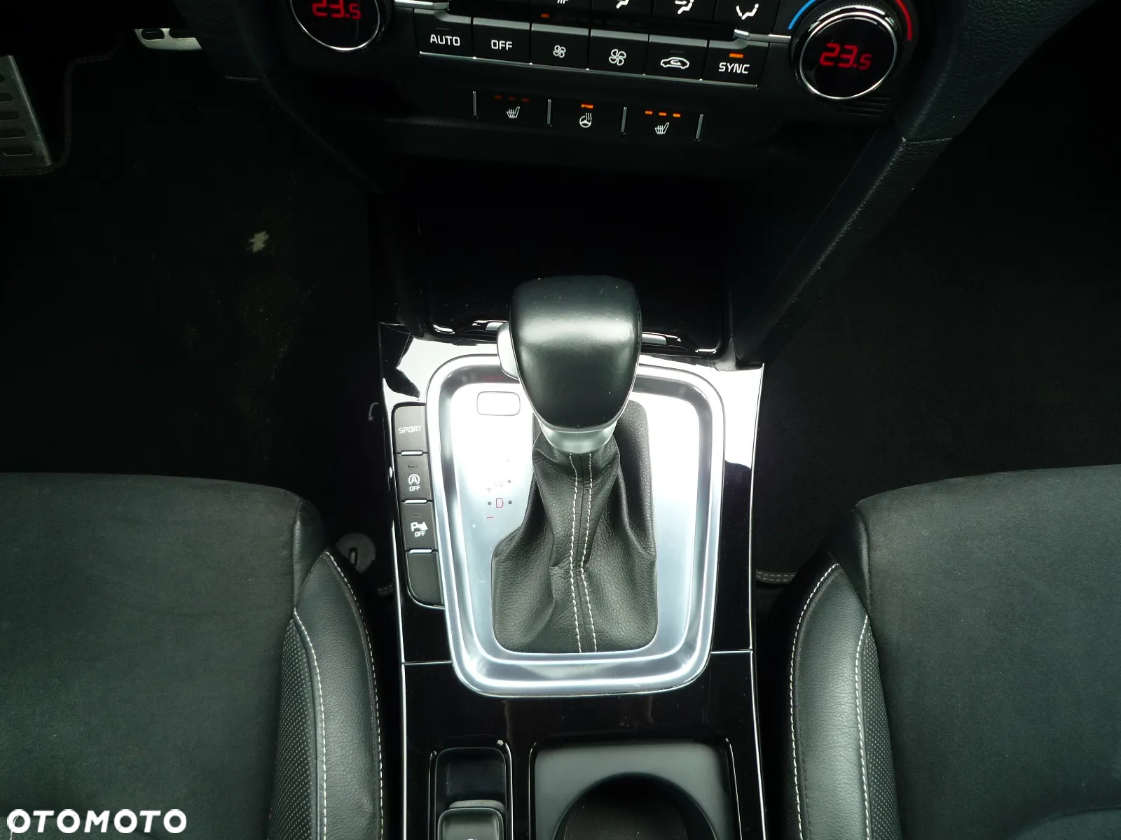 Kia ProCeed 1.4 T-GDI DCT7 OPF GT LINE - 29