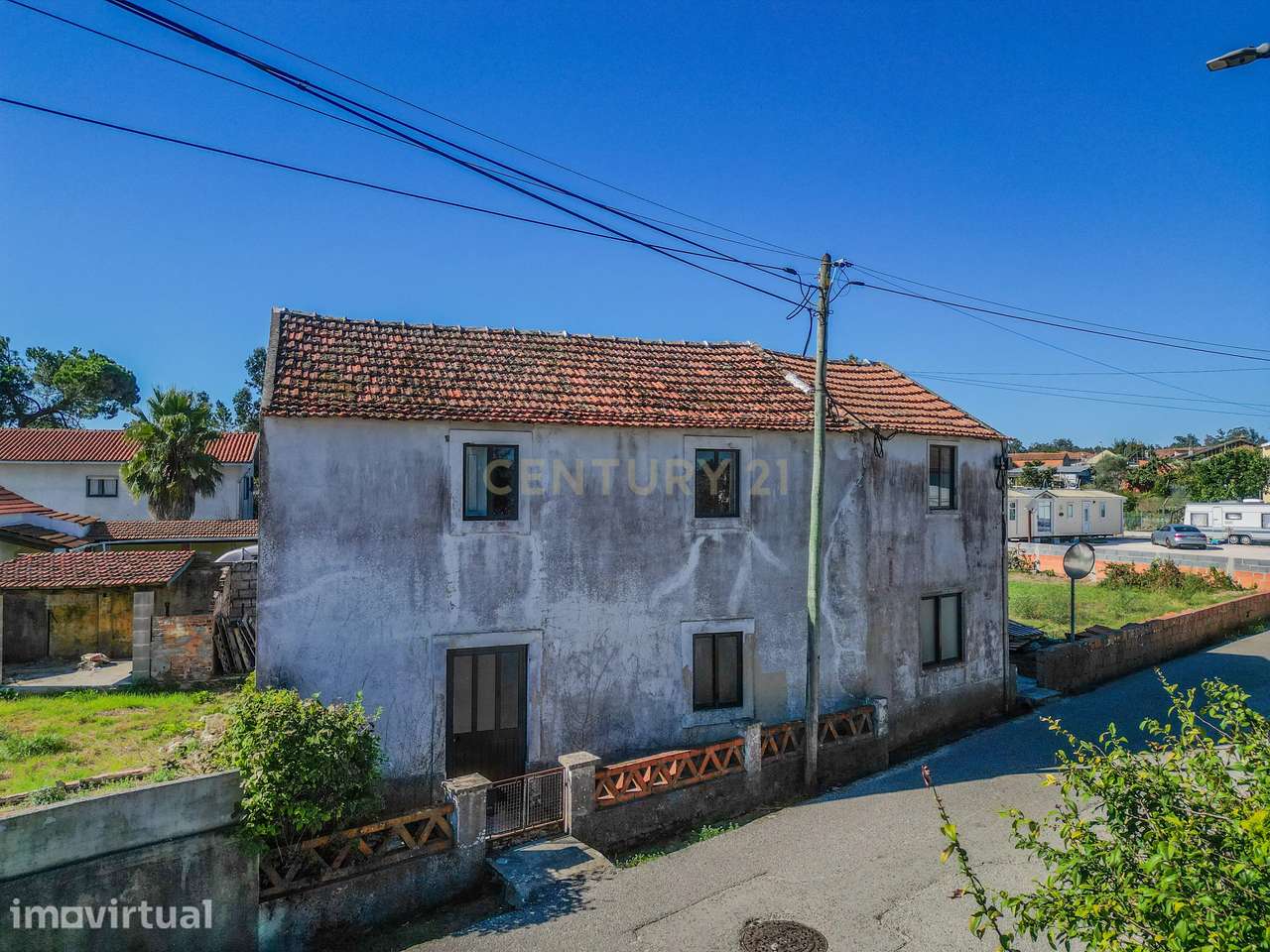 Moradia para renovar com 605 m2 de terreno em Santana, Figueira da Foz - Grande imagem: 2/44
