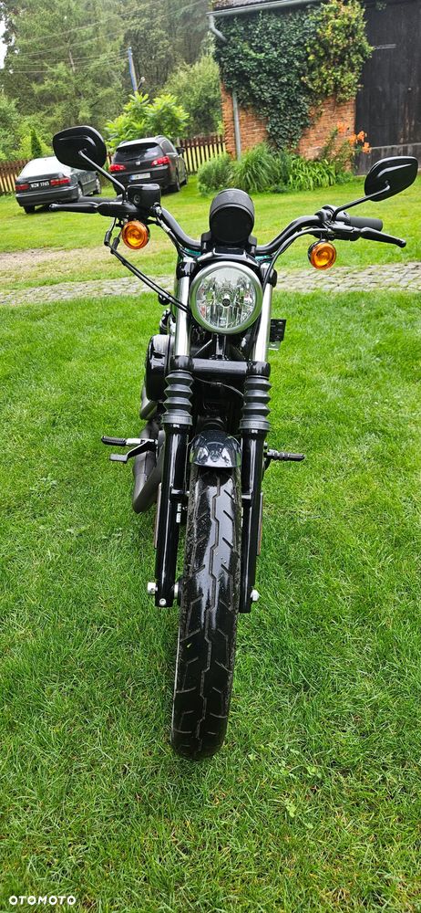 Harley-Davidson Sportster Iron 883 - 22