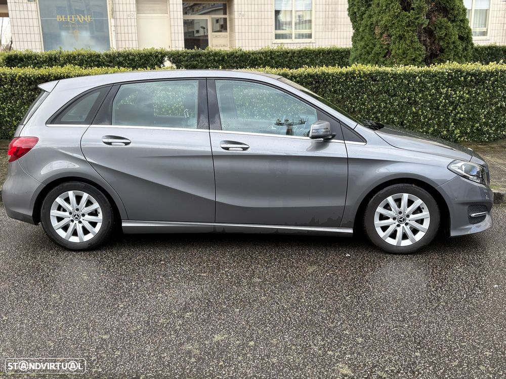 Mercedes-Benz B 180 d Style - 4