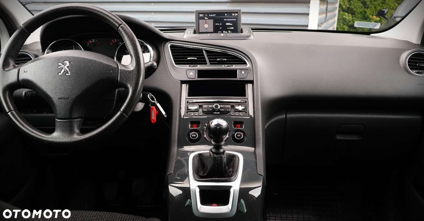 Peugeot 5008 - 13