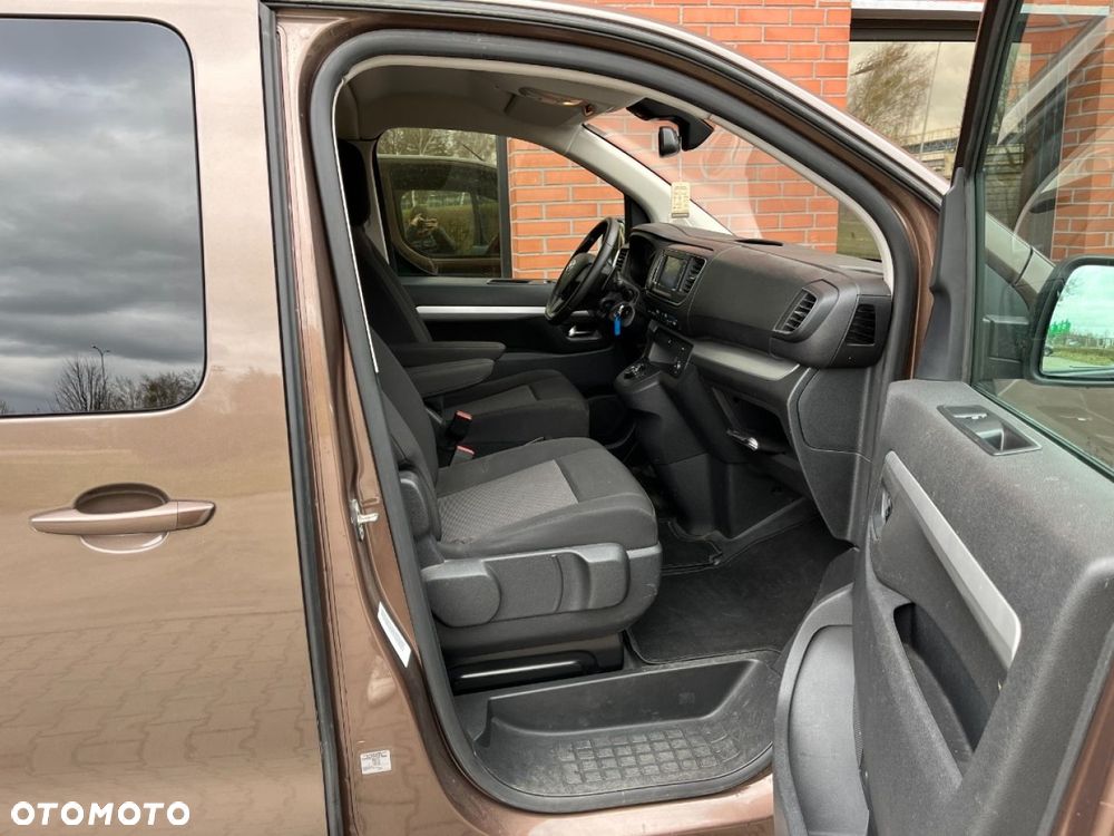 Toyota Proace Verso 2,0-l-D-4D L2 (8-Si.) Autm Club - 19