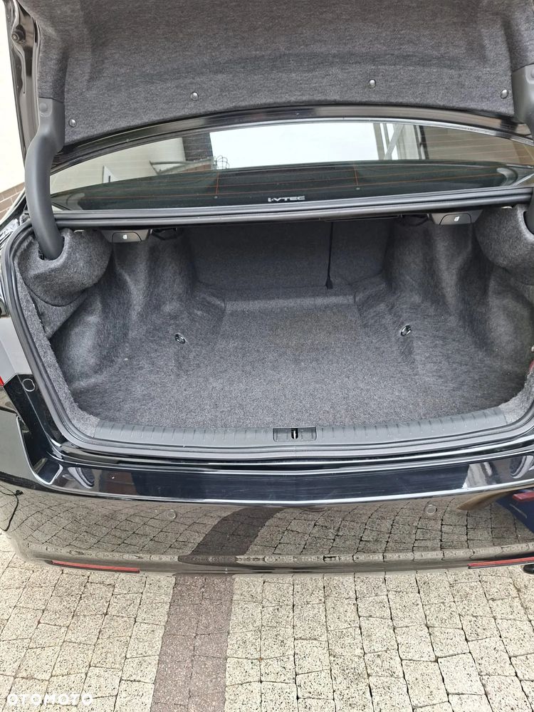 Honda Accord 2.0 Executive - 11