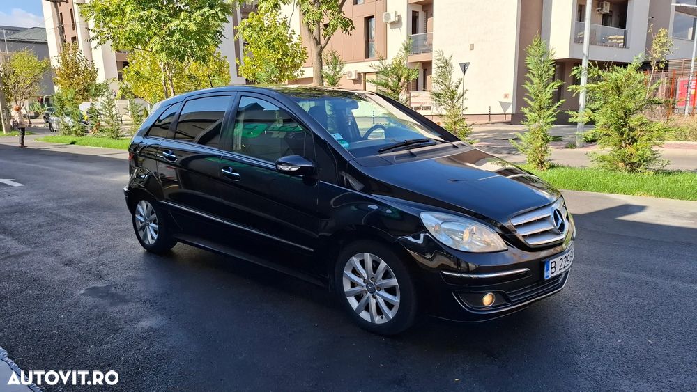 Mercedes-Benz B - 1