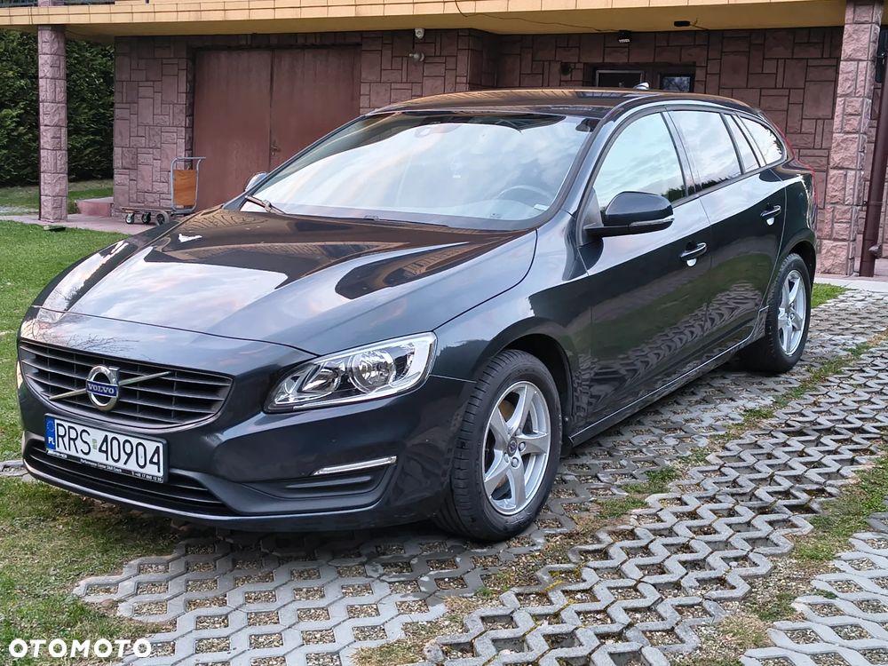 Volvo V60 D3 Geartronic Kinetic - 2