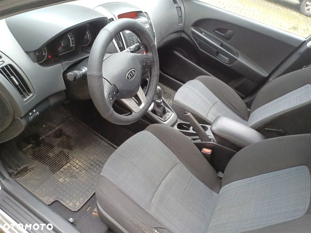 Kia Ceed Cee'd 1.6 Comfort - 9