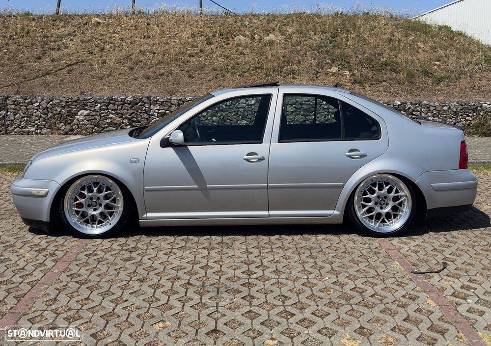 VW Bora 1.9 TDi Highline - 2