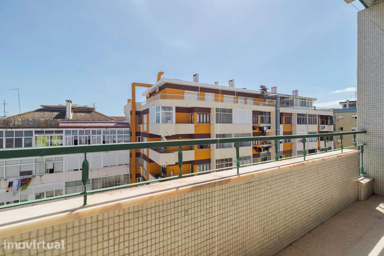 LARANJEIRO - Apartamento T3 | 2 WC | 2 VARANDAS - Grande imagem: 2/29