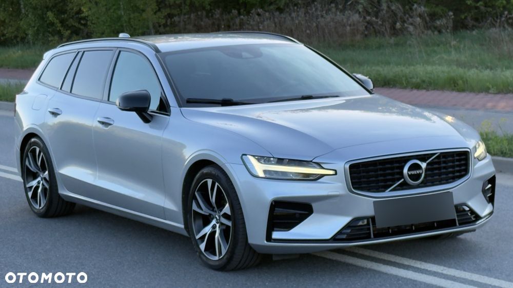 Volvo V60 D4 AWD Geartronic R-Design - 1
