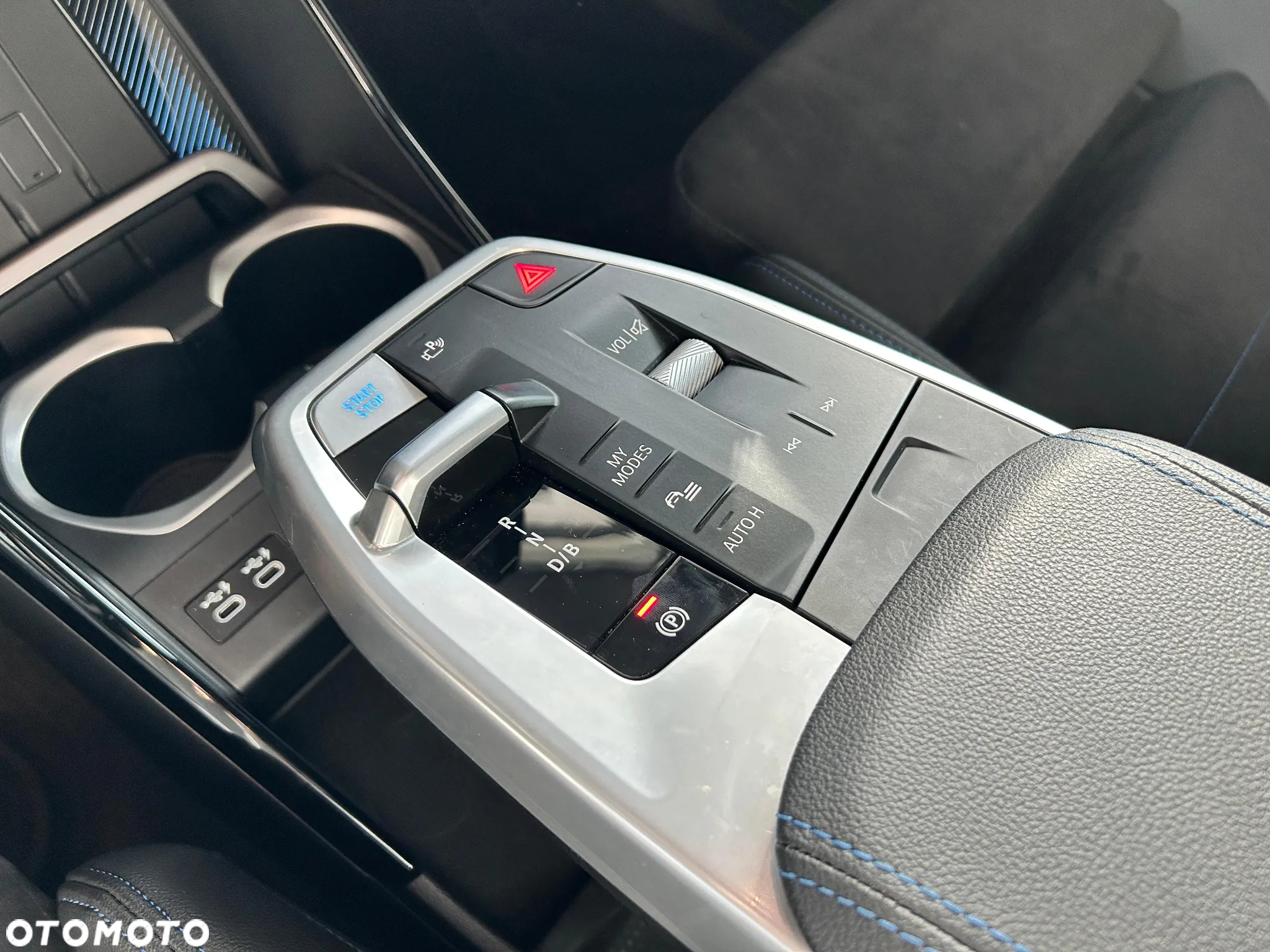 BMW iX1 xDrive30 M Sport - 29