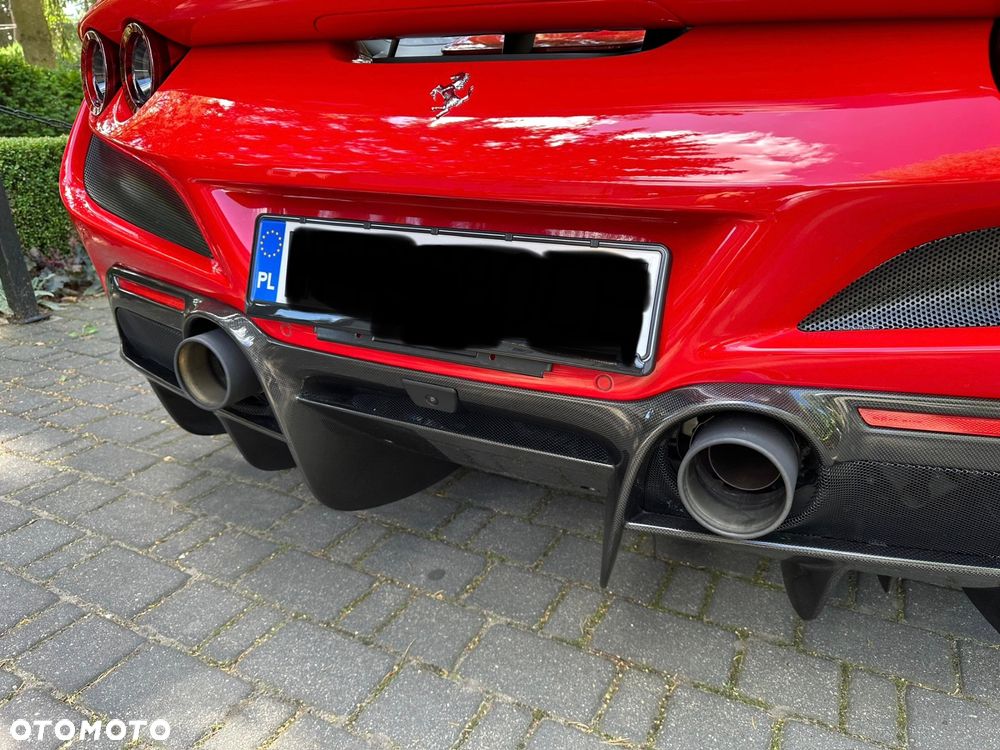 Ferrari F8 Spider Standard - 22