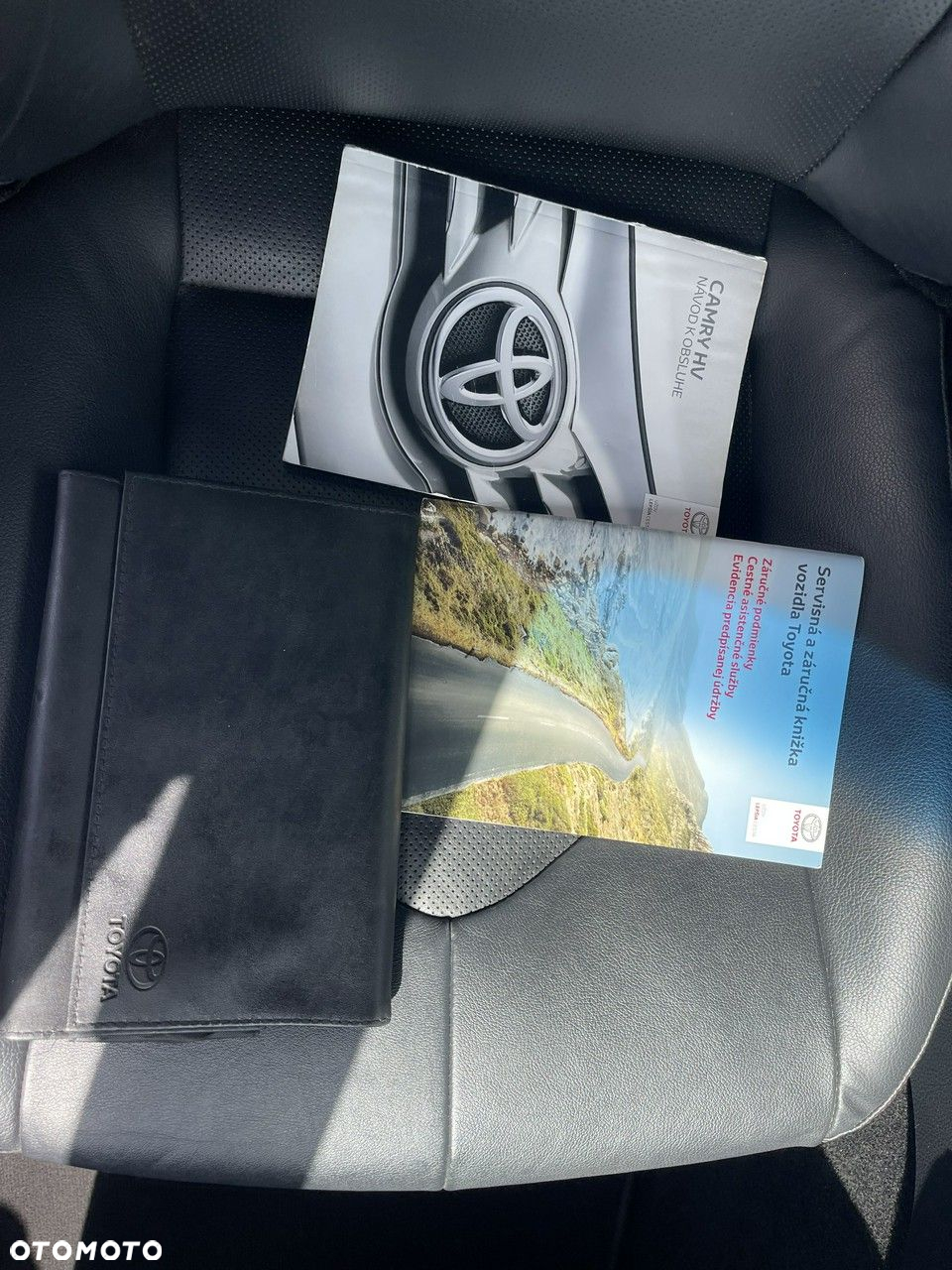 Toyota Camry 2.5 Hybrid Comfort CVT - 11