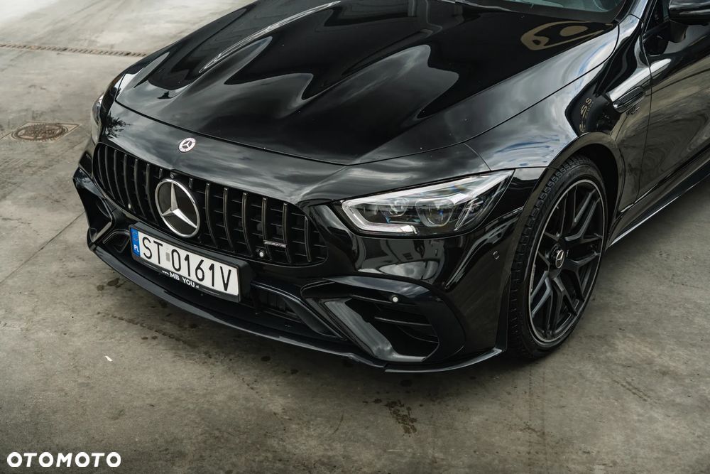 Mercedes-Benz AMG GT 43 4-Matic+ Special Edition Red - 3