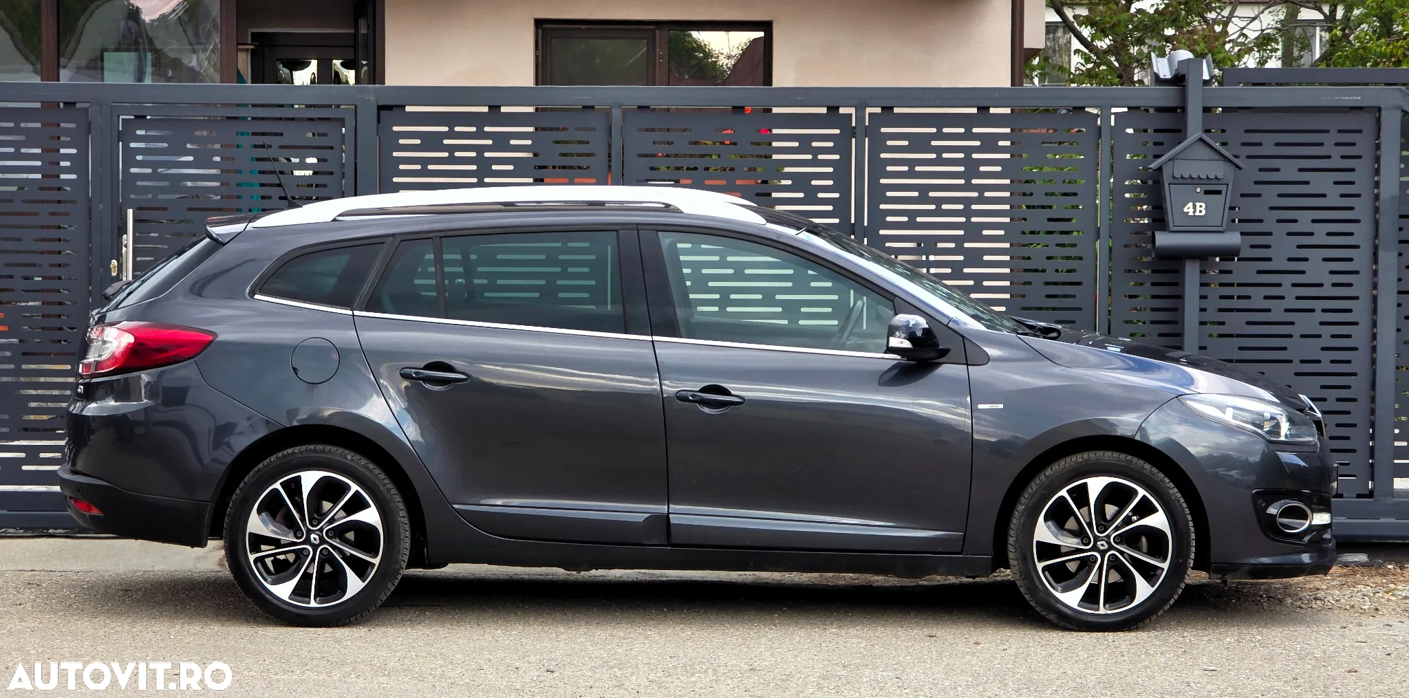 Renault Megane Grandtour ENERGY dCi 130 BOSE EDITION - 8