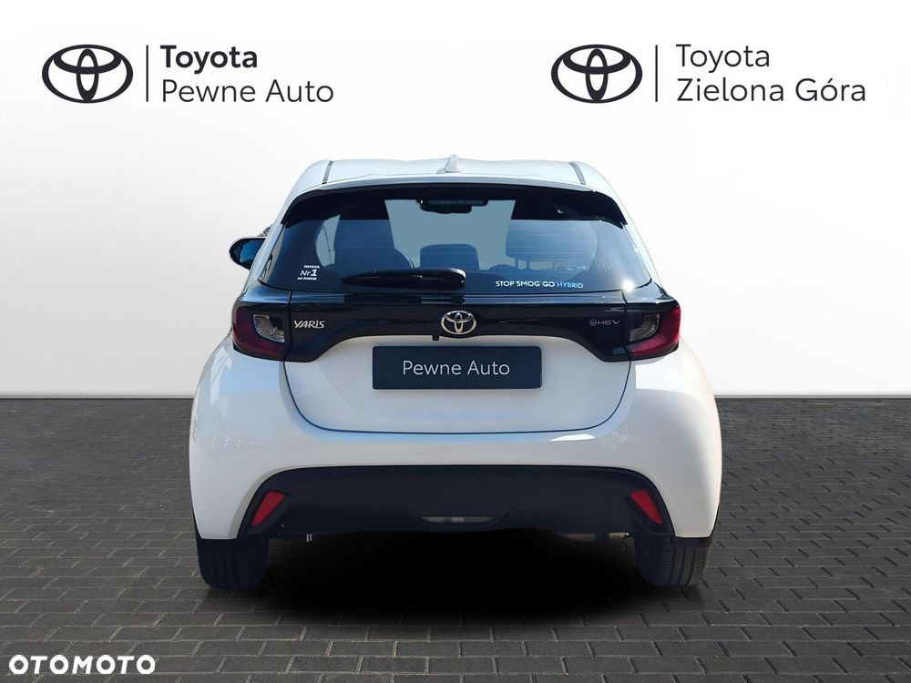 Toyota Yaris - 4