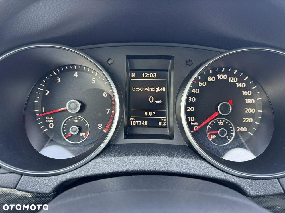 Volkswagen Golf 1.6 Comfortline - 15