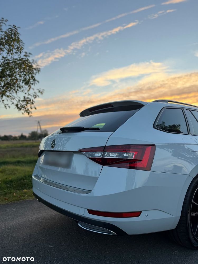 Skoda Superb 2.0 TDI 4x4 DSG Sportline - 10