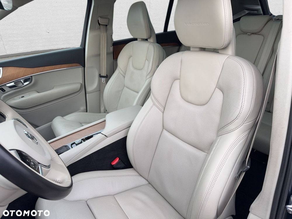 Volvo XC 90 - 12