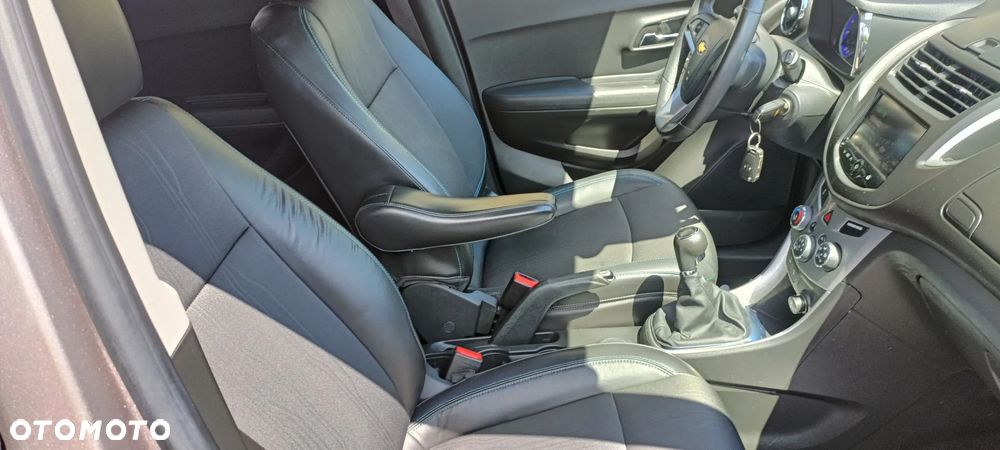 Chevrolet Trax 1.7TD AWD LT+ - 32