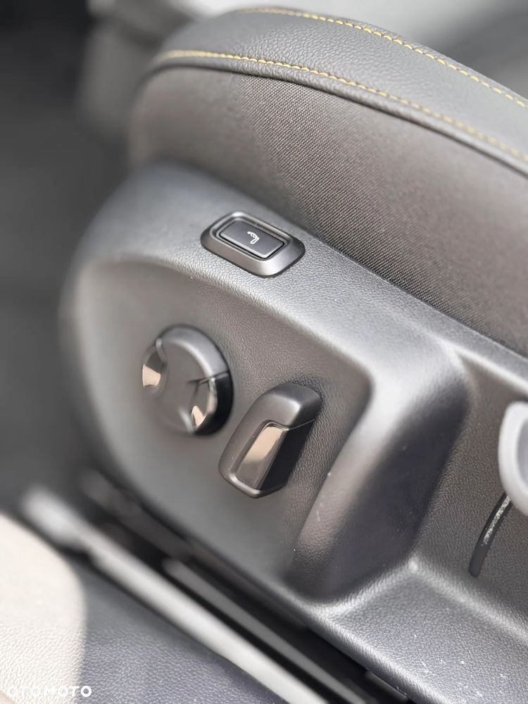 Skoda Superb 2.0 TSI 4x4 Edition 130 DSG - 17