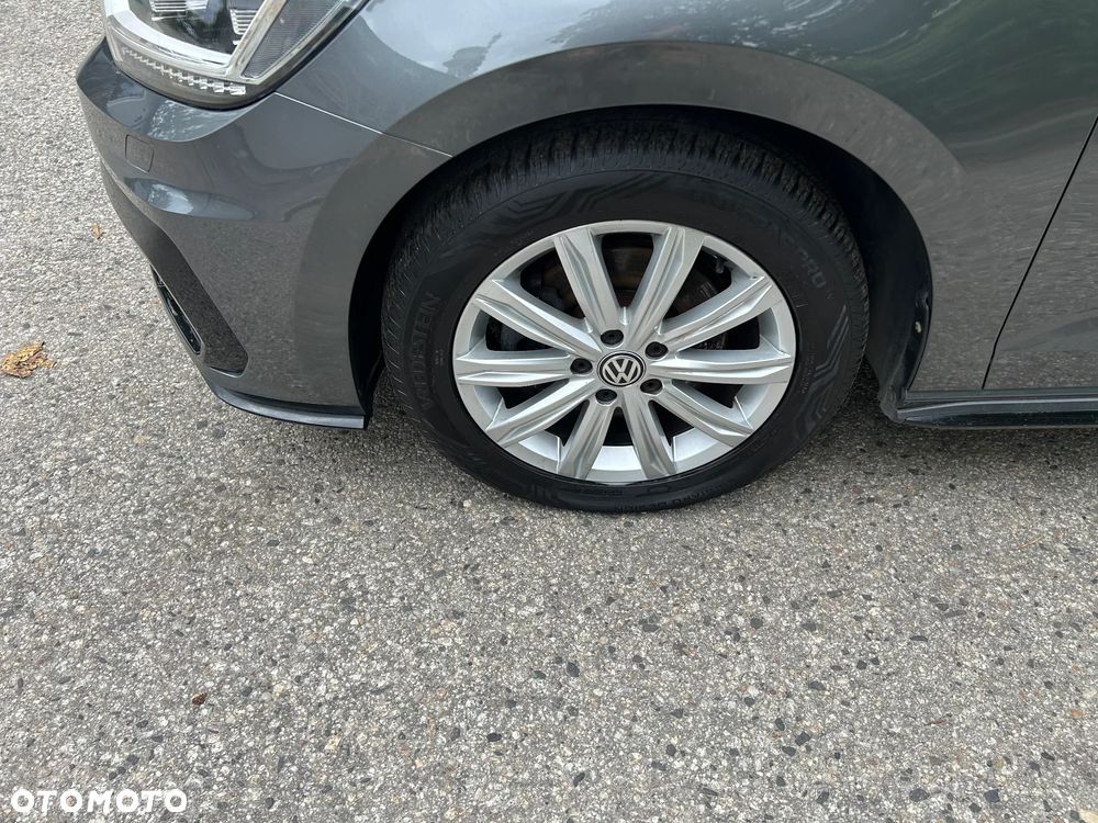 Volkswagen Touran 2.0 TDI BMT Highline DSG - 36