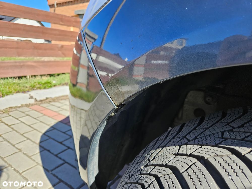 Mazda 2 1.3 Exclusive - 8