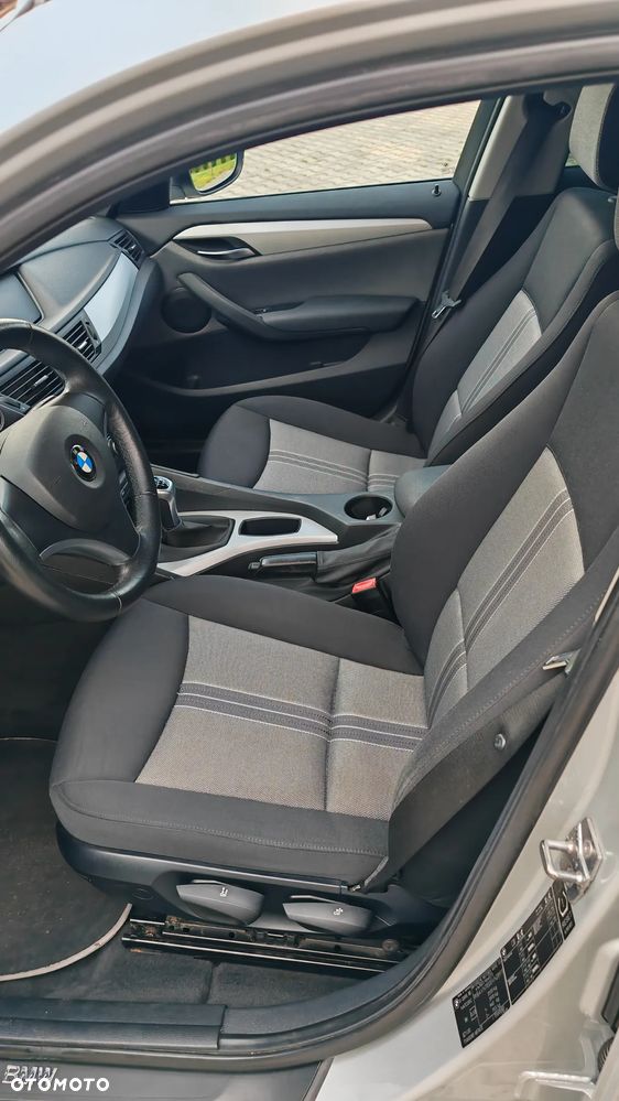BMW X1 sDrive18d - 11