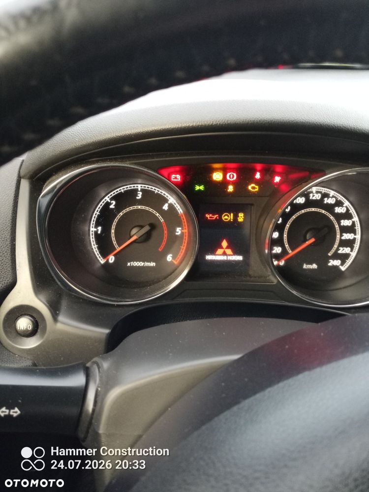 Mitsubishi ASX - 7