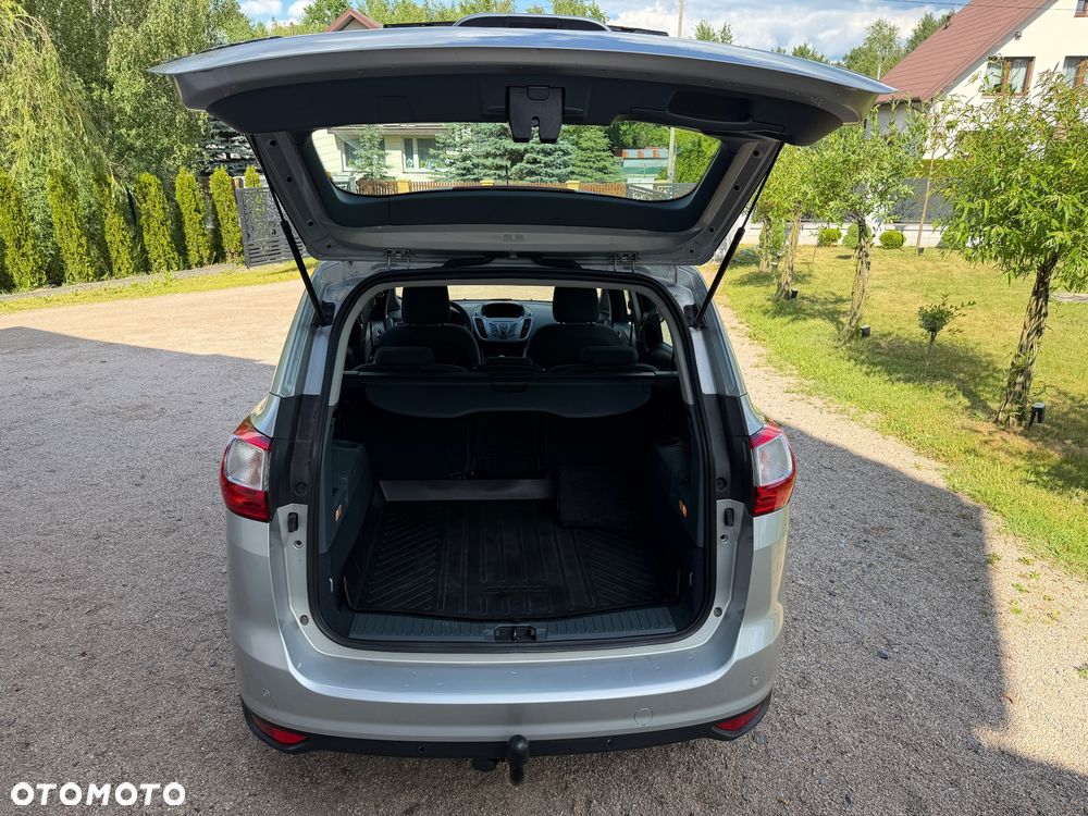 Ford Grand C-MAX - 21