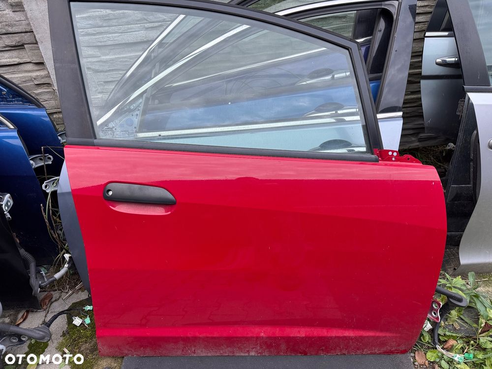 Honda Jazz III drzwi prawy przód R81 czerwone