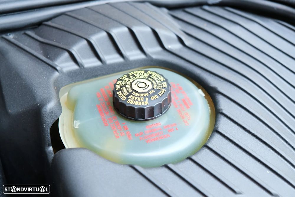 Porsche 911 (996) Carrera 4 Coupé - 31