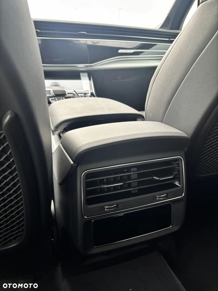 Audi Q7 TDI mHEV 210 kW Quattro S Line Tiptr - 12