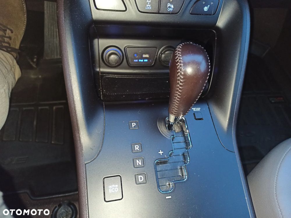 Hyundai ix35 2.0 CRDi 4WD Automatik Premium - 14