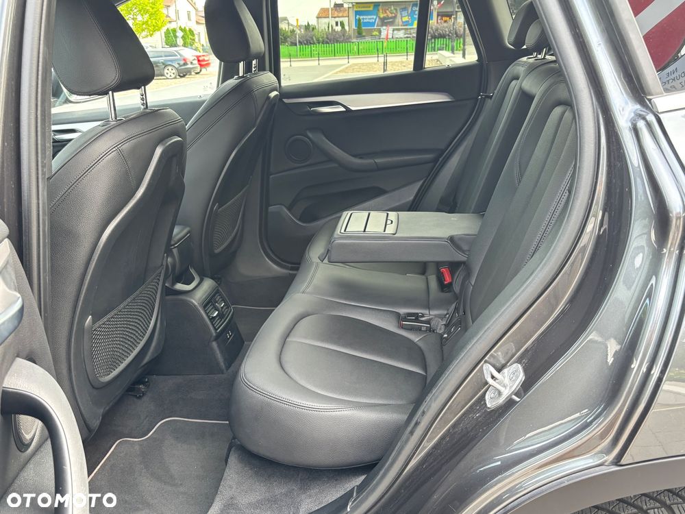 BMW X1 sDrive18d xLine sport - 19