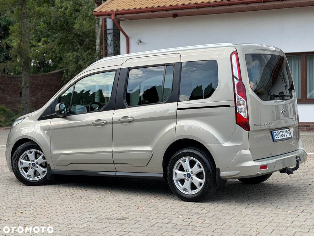 Ford Tourneo Connect - 22