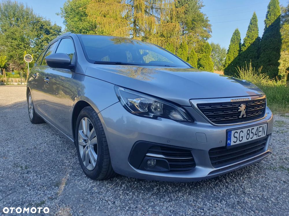 Peugeot 308 1.6 BlueHDi Allure S&S - 24