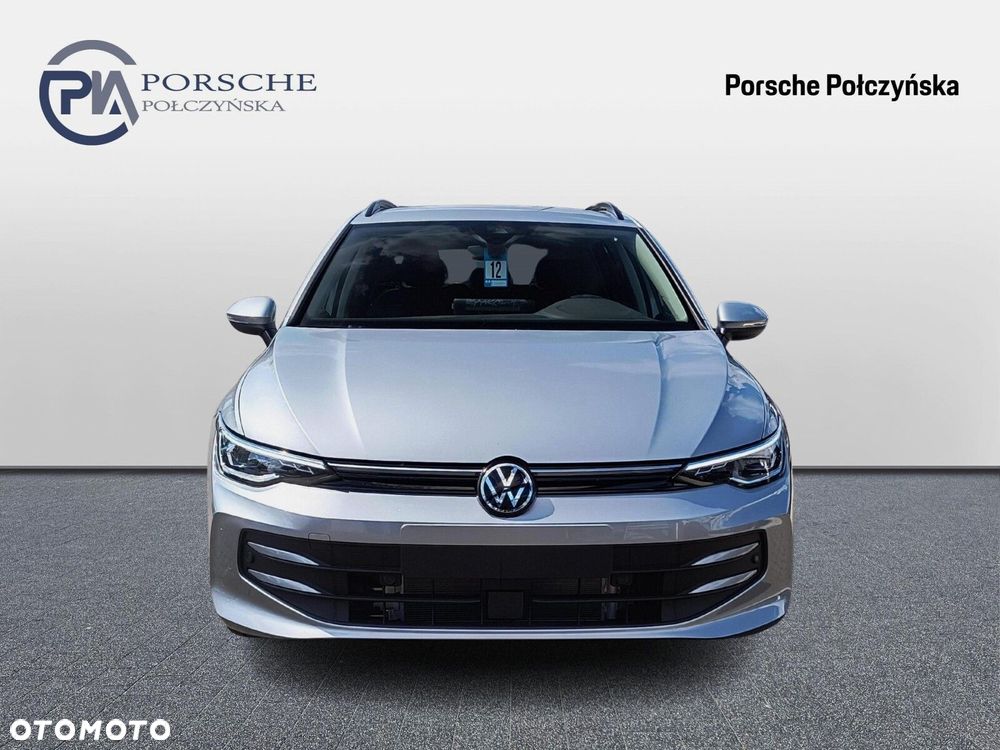 Volkswagen Golf - 8