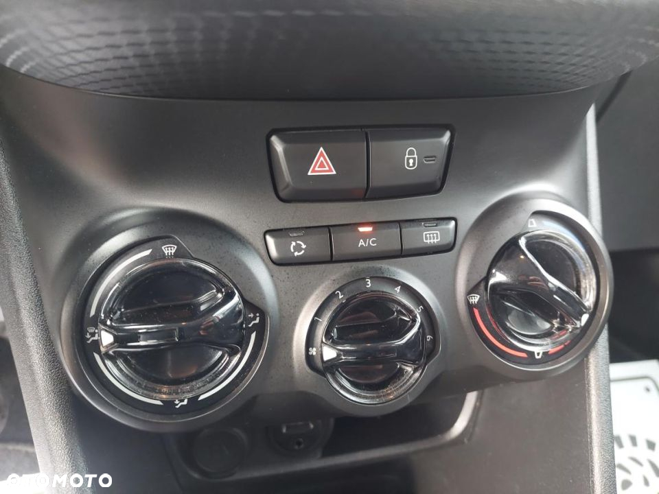Peugeot 2008 1.6 e-HDi Active S&S - 30