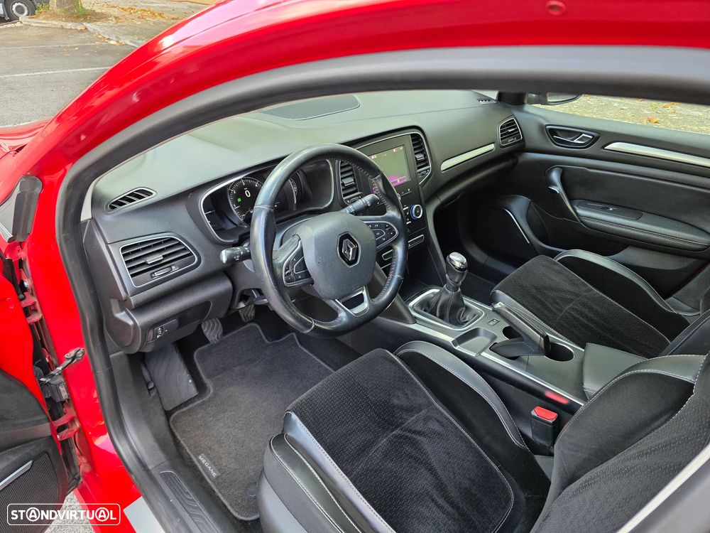 Renault Mégane Sport Tourer 1.5 dCi Intens - 32