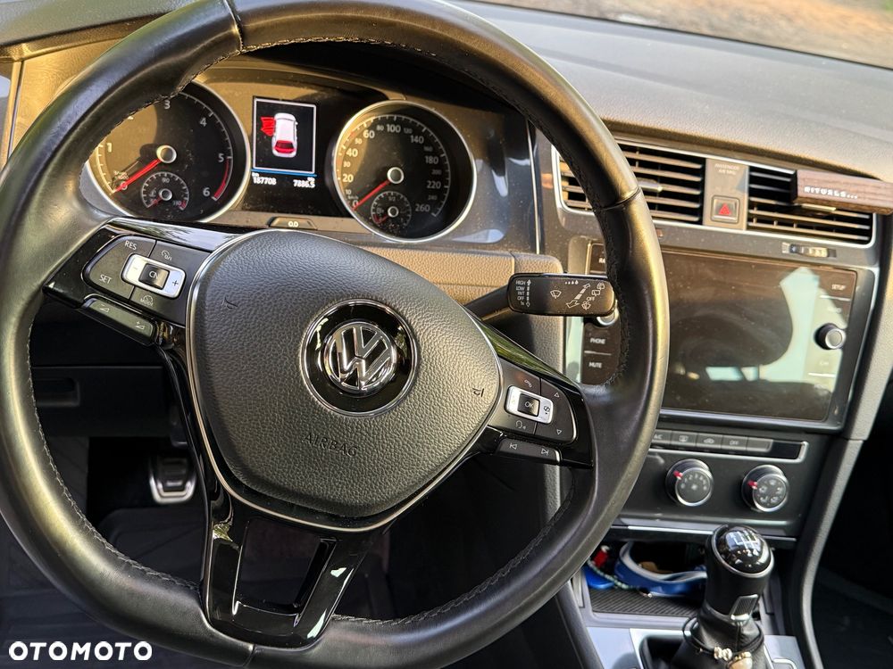 Volkswagen Golf 1.6 TDI BMT Highline - 24