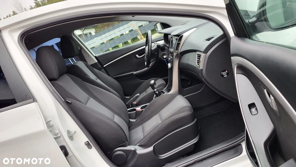 Hyundai i30 1.4 Fifa World Cup Edition - 21