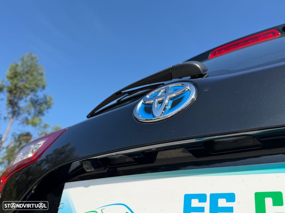Toyota Yaris 1.5 HSD Comfort+P.Style - 18