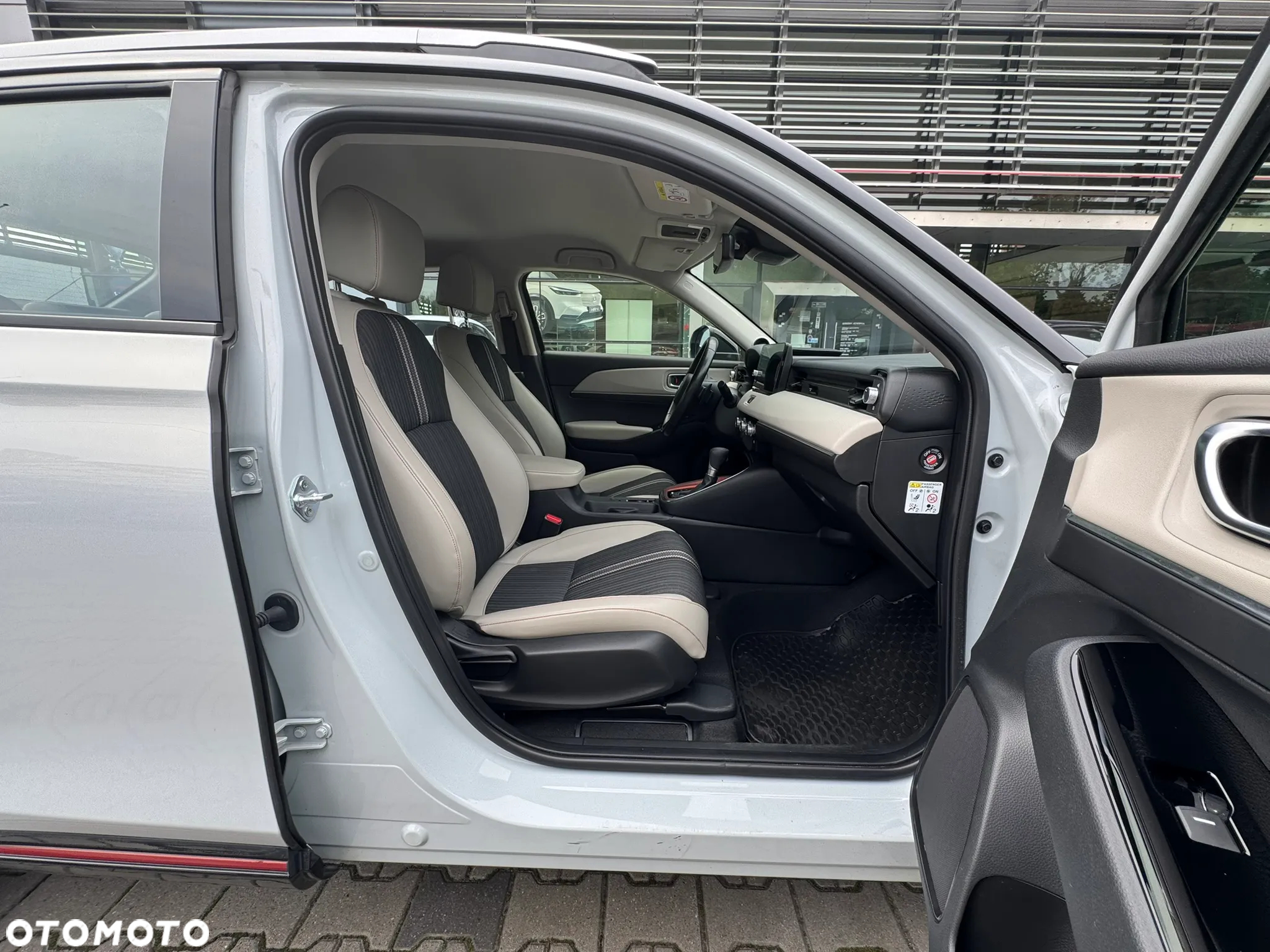Honda HR-V 1.5 i-MMD Advance Style CVT - 21