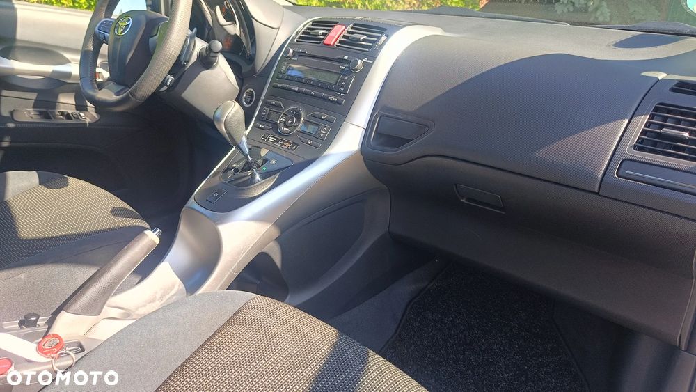 Toyota Auris 1.6 MultiMode Executive - 22