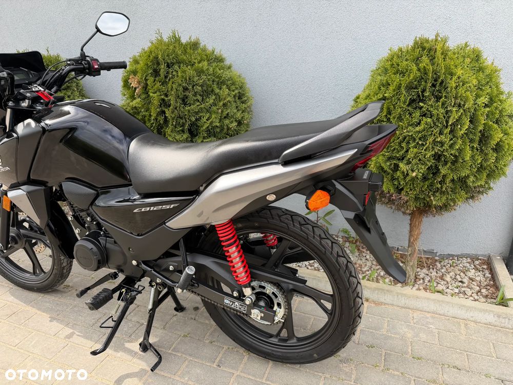 Honda CBF - 26
