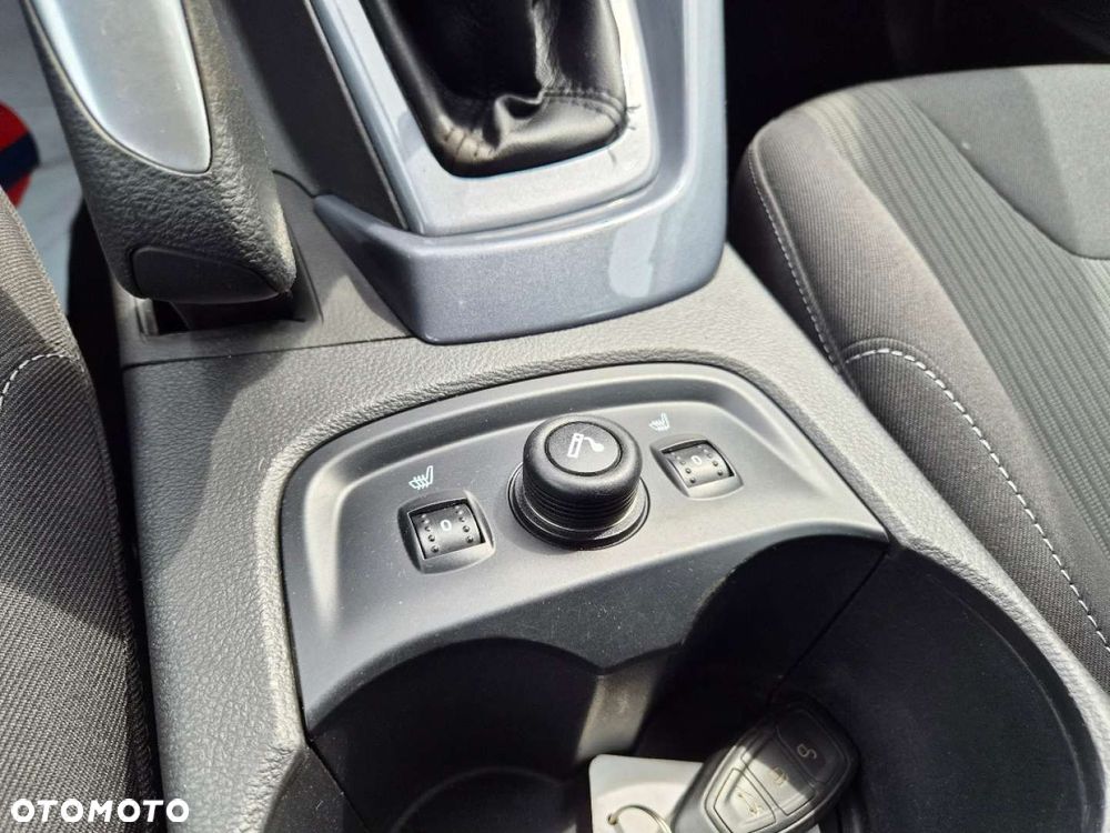 Ford Focus - 28