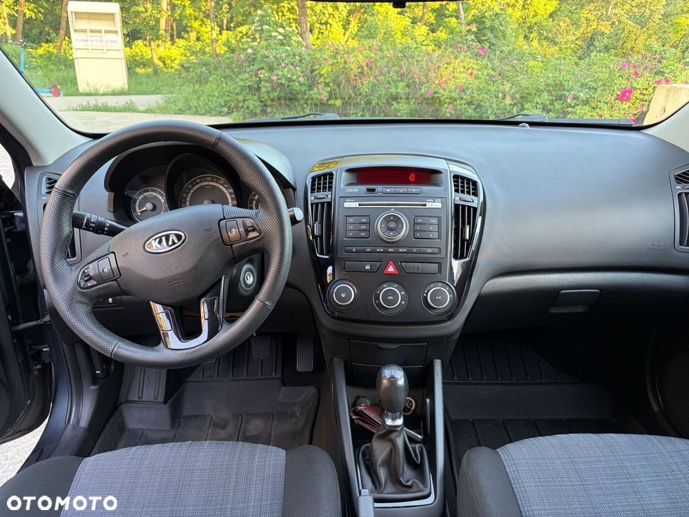 Kia Ceed 1.6 Comfort - 10