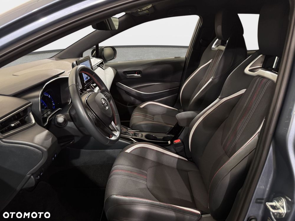 Toyota Corolla - 30