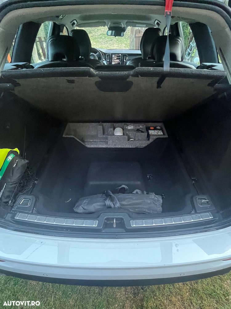 Volvo XC 60 D3 Momentum - 12