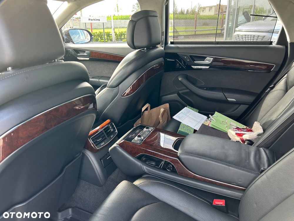 Audi A8 4.2 TDI Quattro - 9